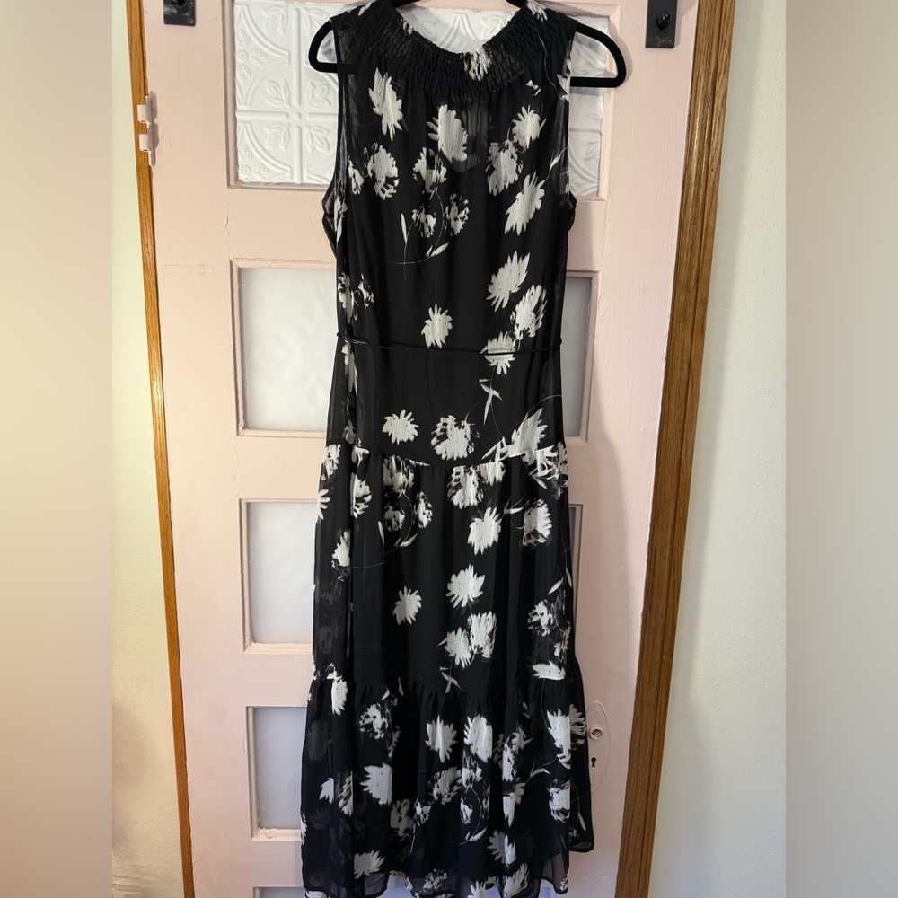 Simply Vera Vera Wang Black and White Floral Maxi Dress